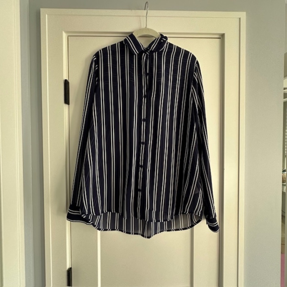 MICHAEL Michael Kors Navy and Blue Striped Button Down Shirt Sx L-Never worn
